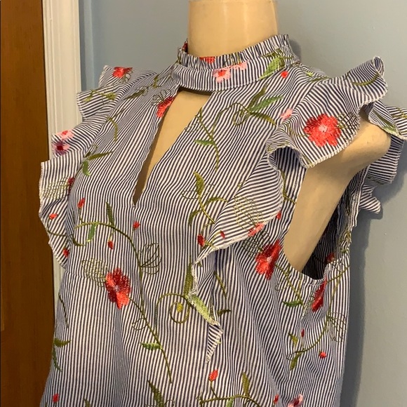 BCBGeneration Embroidered Ruffle Top - Picture 4 of 7